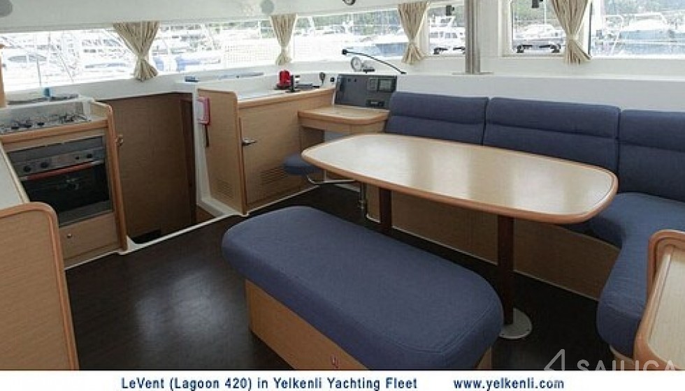 Lagoon 420 - Yacht Charter Sailica