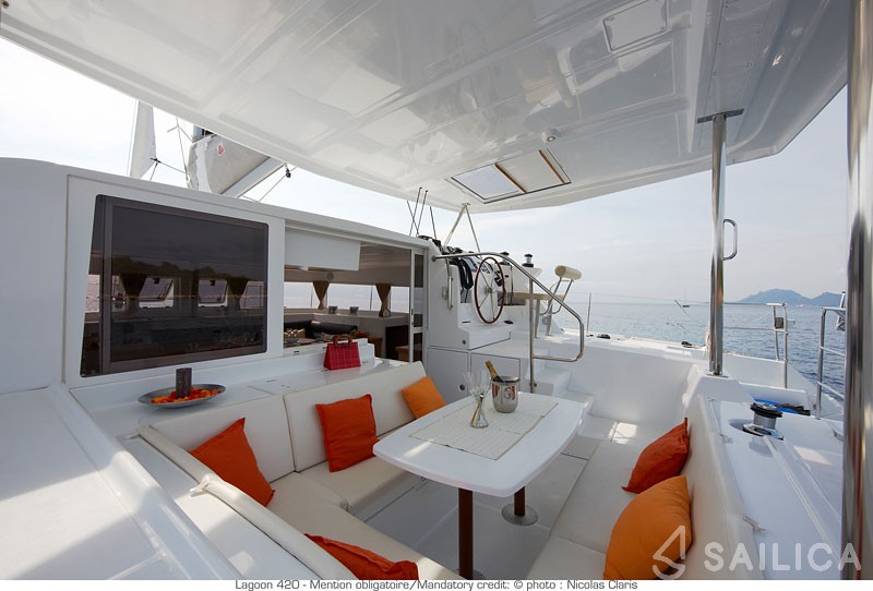 Lagoon 420 - Yacht Charter Sailica