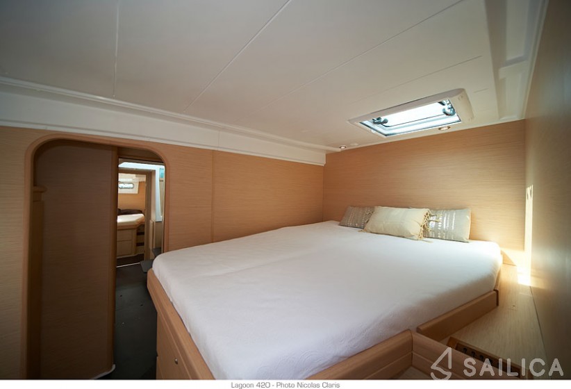 Lagoon 420 - Yacht Charter Sailica