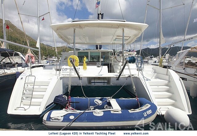 Lagoon 420 - Yacht Charter Sailica