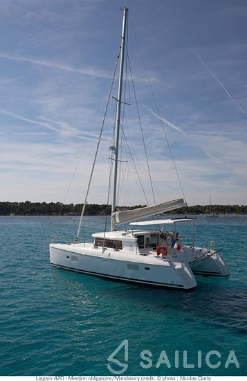 Lagoon 420 - Yacht Charter Sailica