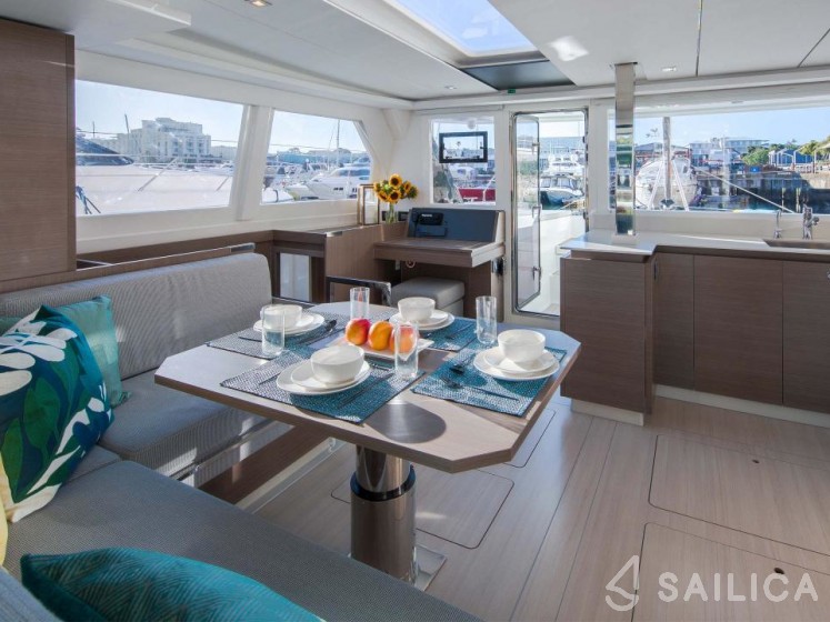 Leopard 42 - Yacht Charter Sailica