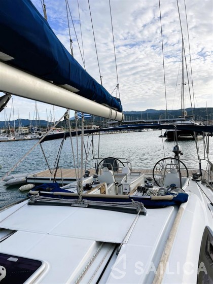 Oceanis 43 - Yacht Charter Sailica