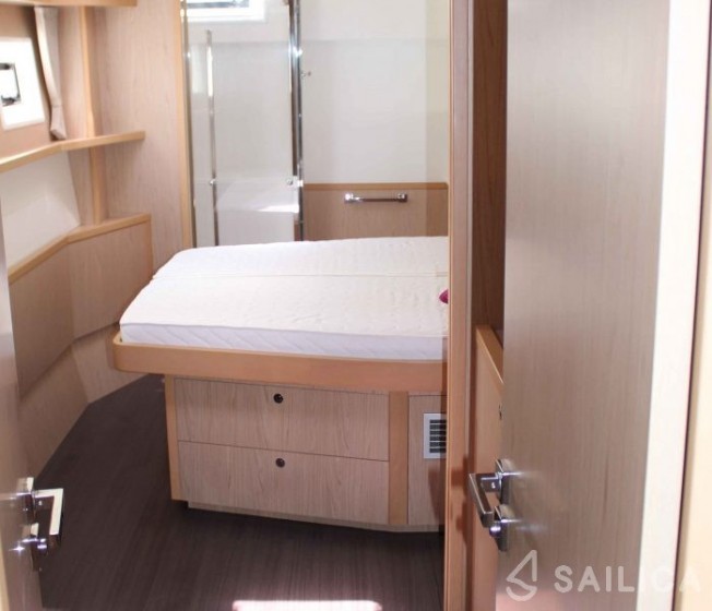 Lagoon 52F - Yacht Charter Sailica