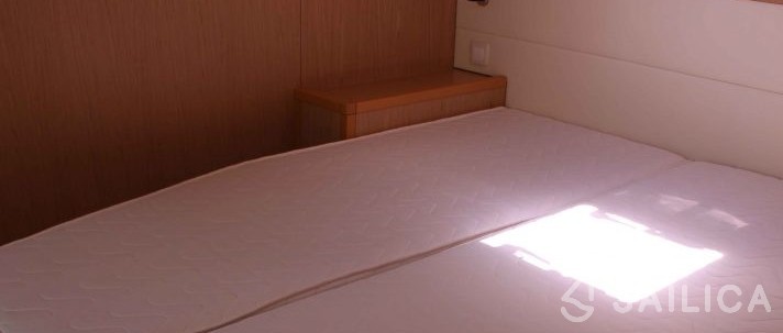 Lagoon 52F - Yacht Charter Sailica