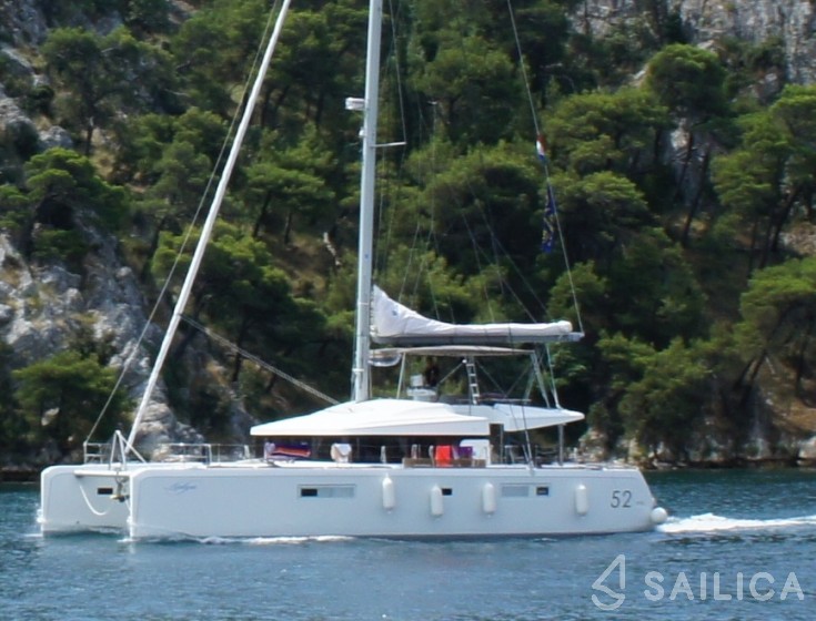 Lagoon 52F - Yacht Charter Sailica