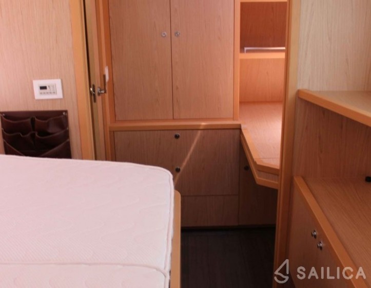 Lagoon 52F - Yacht Charter Sailica