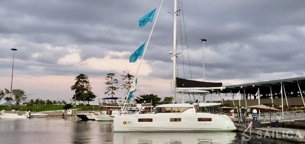 Lagoon 46  - Yacht Charter Sailica