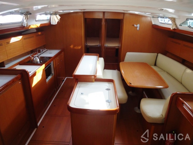 Cyclades 50.4 - Yacht Charter Sailica