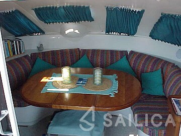 Lagoon 42 - Yacht Charter Sailica