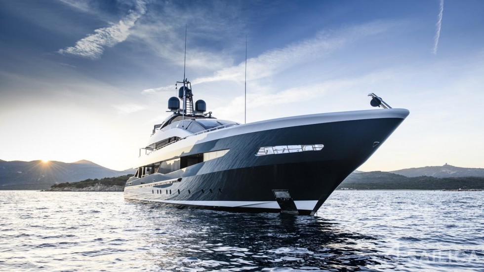 Heesen 51 - Yacht Charter Sailica