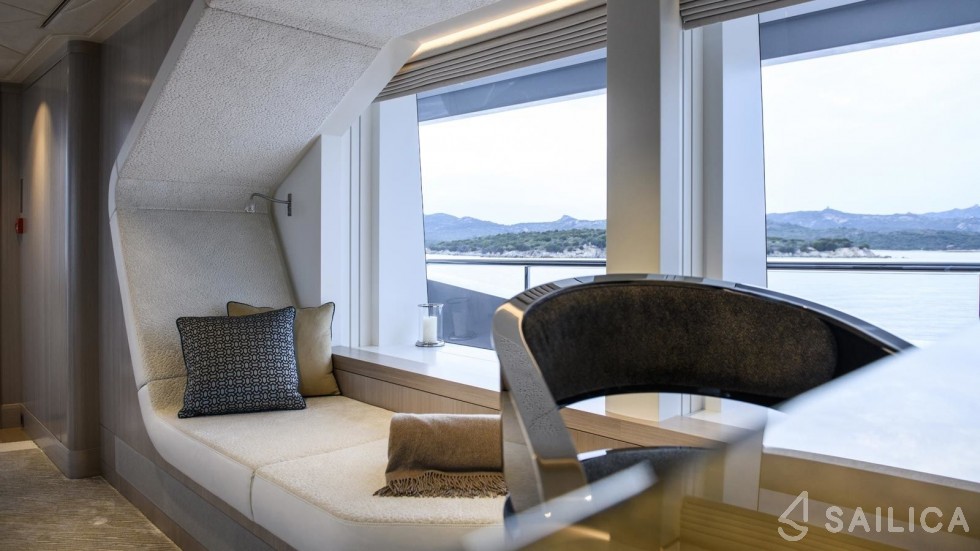 Heesen 51 - Yacht Charter Sailica