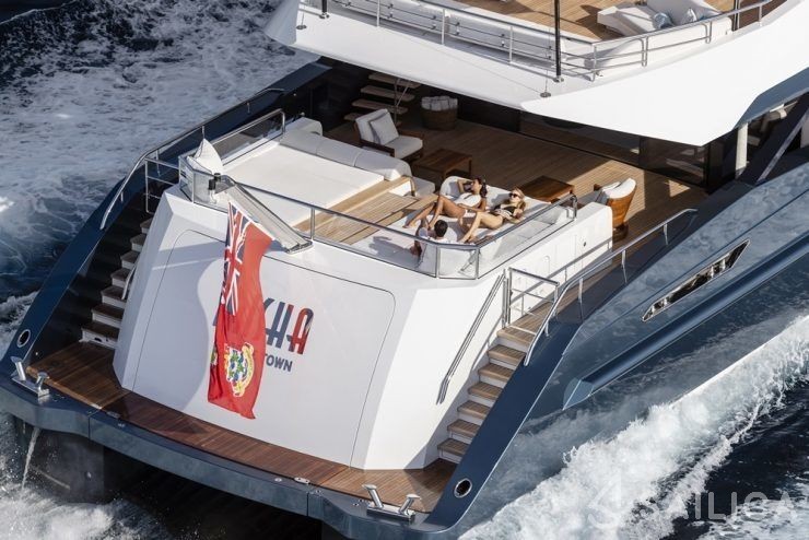 Heesen 51 - Yacht Charter Sailica