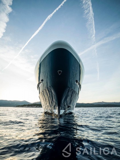 Heesen 51 - Yacht Charter Sailica