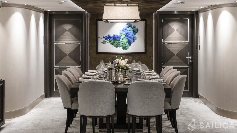 Heesen 51 - Yacht Charter Sailica