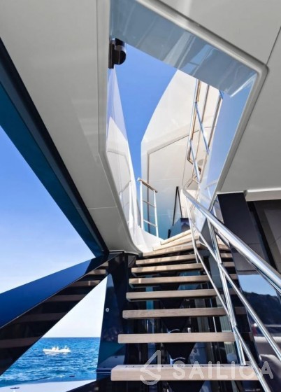 Heesen 51 - Yacht Charter Sailica