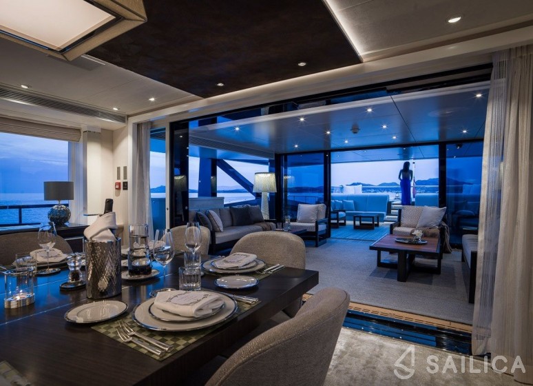 Heesen 51 - Yacht Charter Sailica