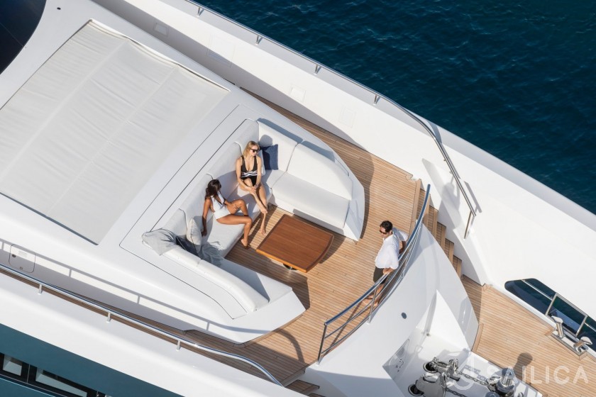 Heesen 51 - Yacht Charter Sailica