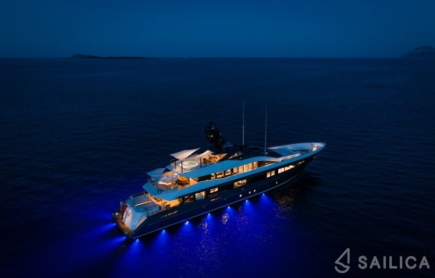 Heesen 51 - Yacht Charter Sailica