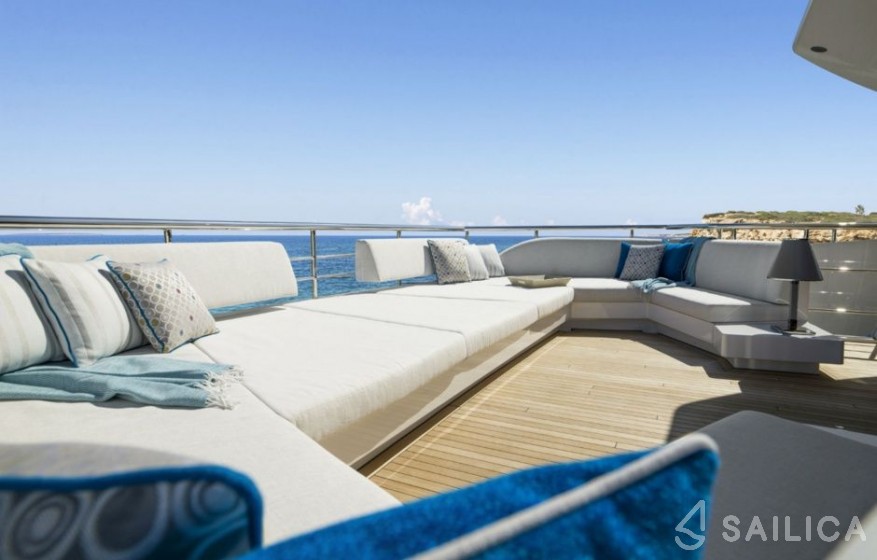 Heesen 51 - Yacht Charter Sailica
