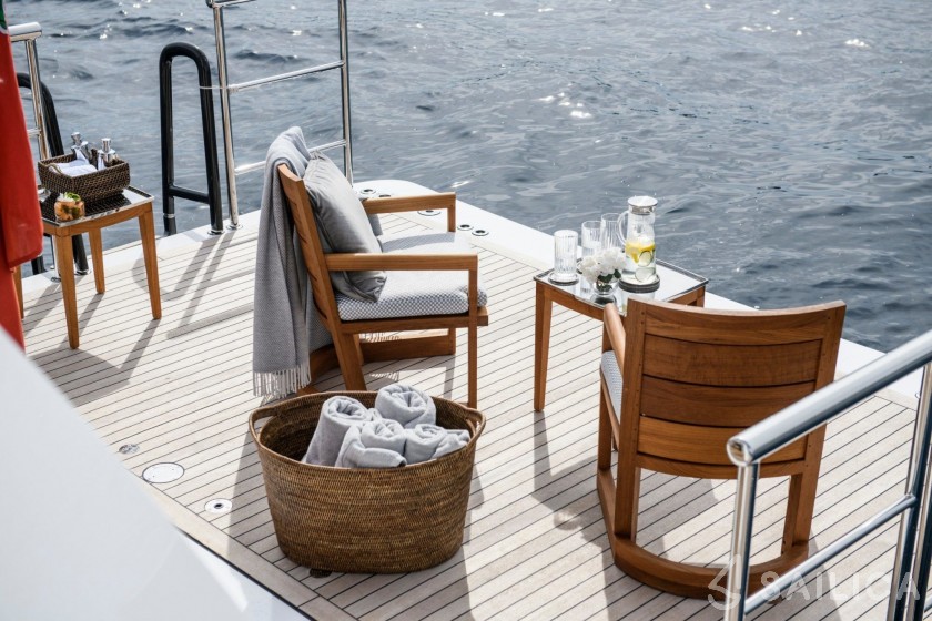 Heesen 51 - Yacht Charter Sailica