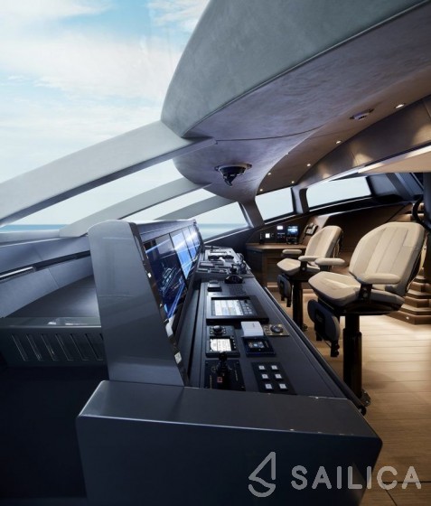 Heesen 51 - Yacht Charter Sailica