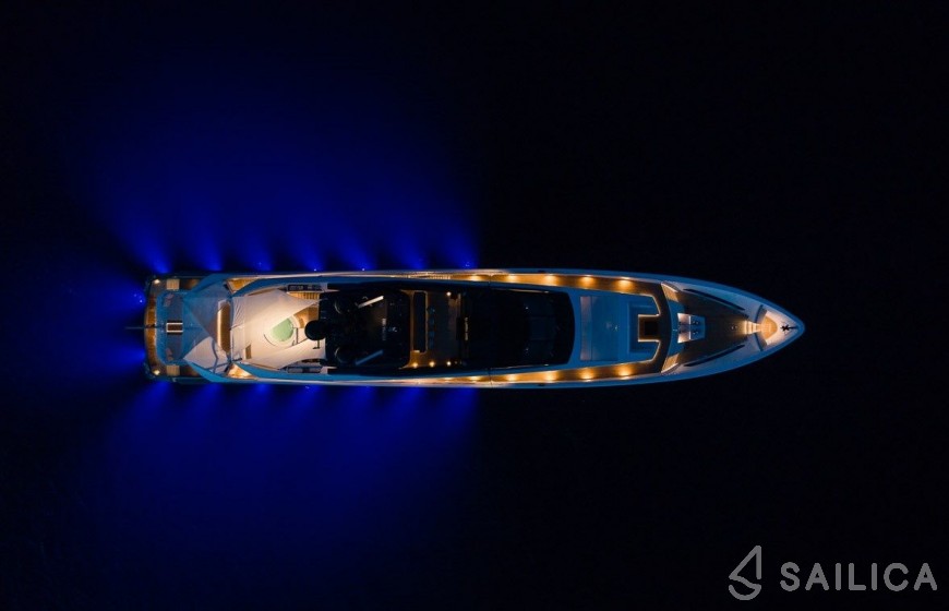 Heesen 51 - Yacht Charter Sailica