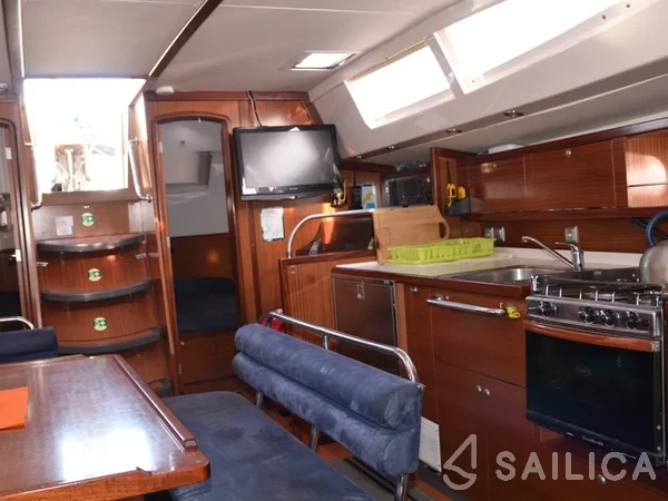 Delphia 47 - Yacht Charter Sailica