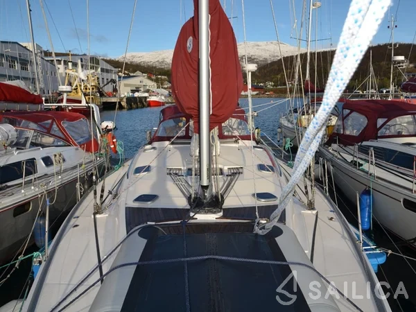 Delphia 47 - Yacht Charter Sailica