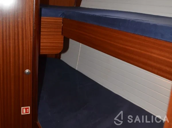 Delphia 47 - Yacht Charter Sailica