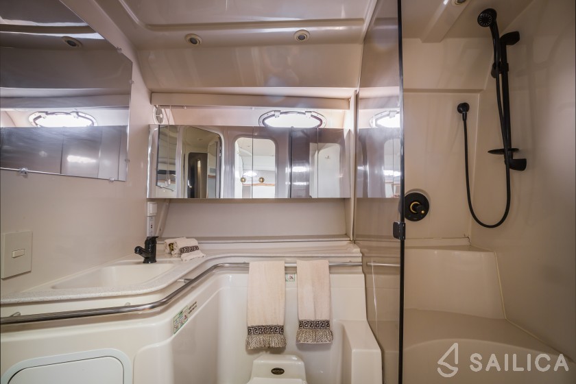 Motoryacht - Yacht Charter Sailica