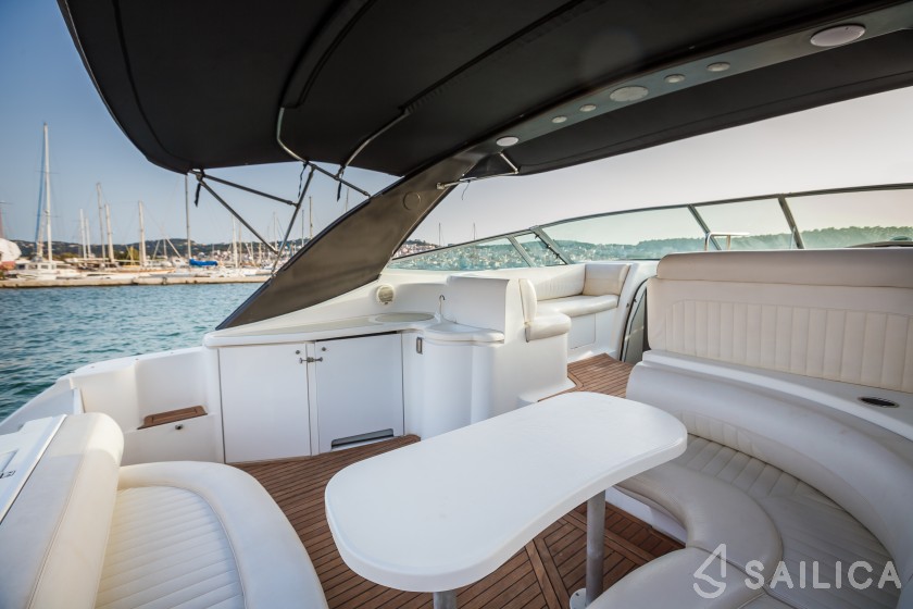 Motoryacht - Yacht Charter Sailica