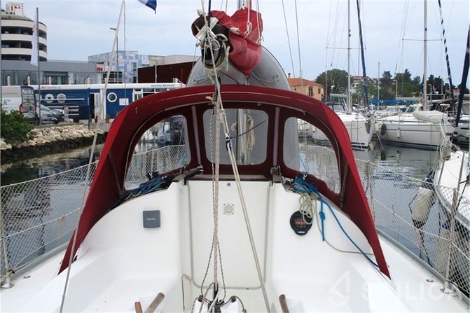 Sun Fast 26 - Yacht Charter Sailica