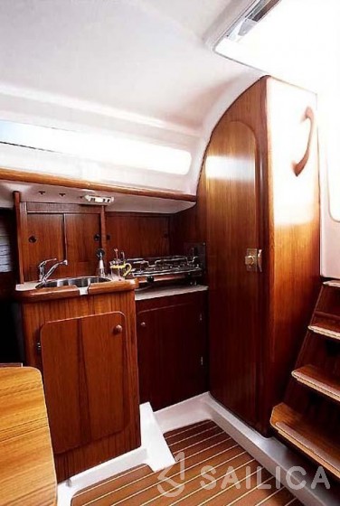 Sun Fast 26 - Yacht Charter Sailica