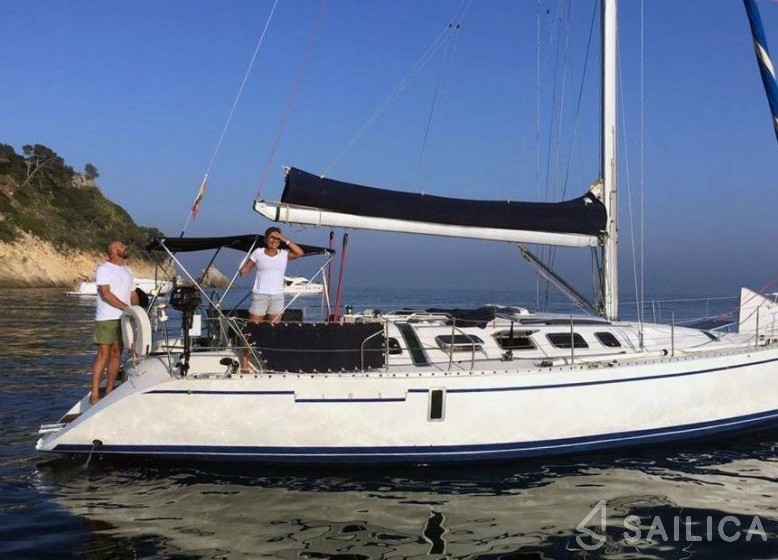 Oceanis 41 - Yacht Charter Sailica