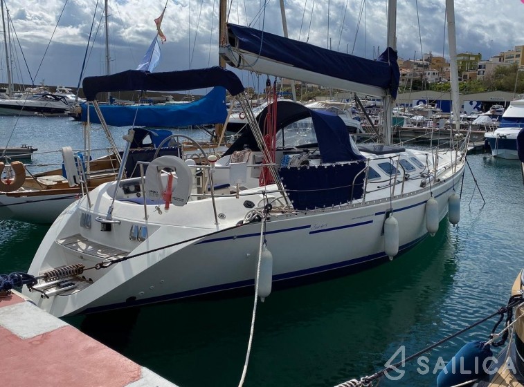 Oceanis 41 - Yacht Charter Sailica
