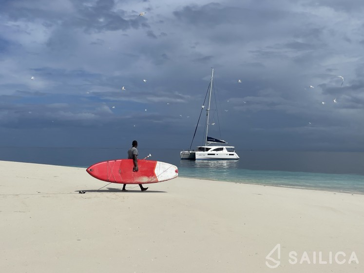 Lagoon 450 S - 4 + 2 cab. - Yacht Charter Sailica