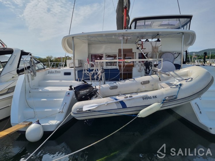 Lagoon 450 S - 4 + 2 cab. - Yacht Charter Sailica