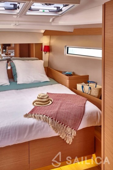 Sun Odyssey 440 - Yacht Charter Sailica