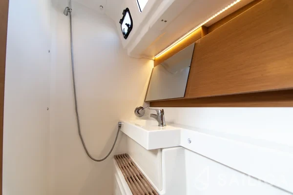 Sun Odyssey 490 - Yacht Charter Sailica