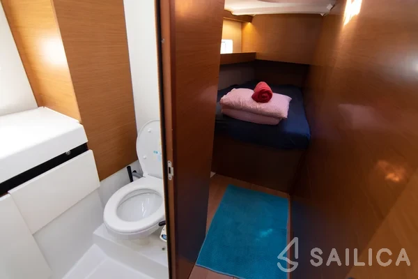 Sun Odyssey 490 - Yacht Charter Sailica