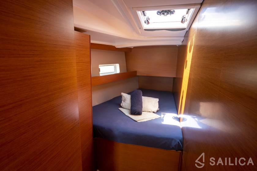 Sun Odyssey 490 - Yacht Charter Sailica