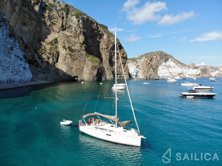 Sun Odyssey 349 - Yacht Charter Sailica