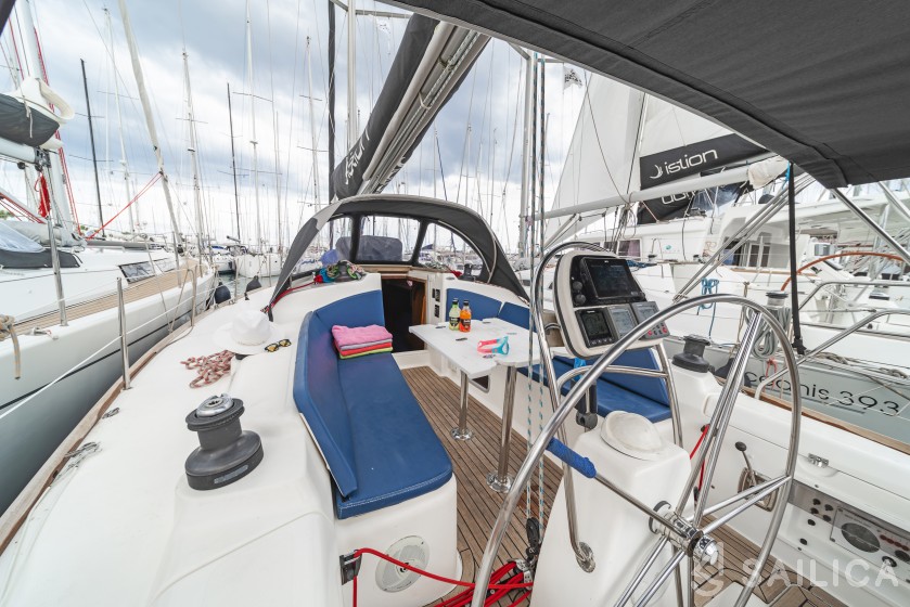 Salona 40 - Yacht Charter Sailica