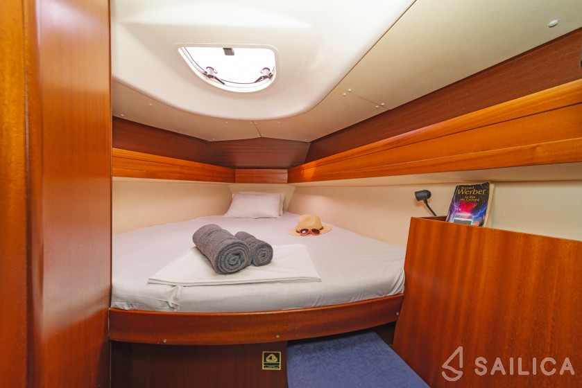 Salona 40 - Yacht Charter Sailica