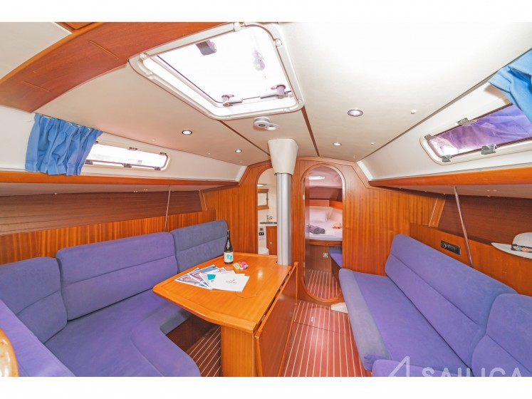Salona 40 - Yacht Charter Sailica