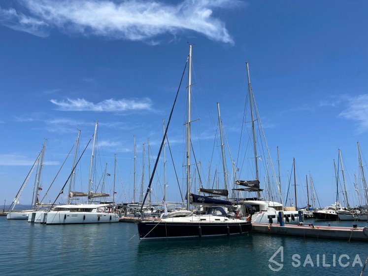 Salona 40 - Yacht Charter Sailica