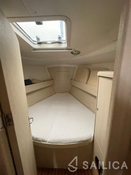 Delphia 40 - Yacht Charter Sailica