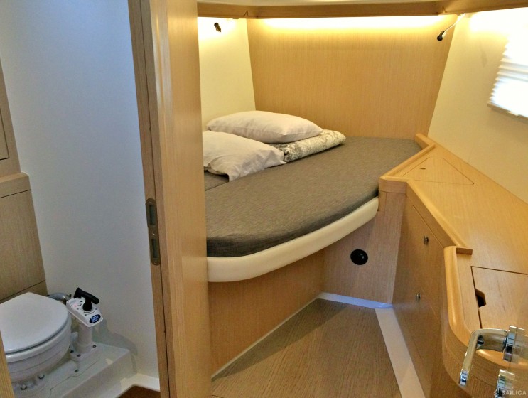 Azuree 41 - Yacht Charter Sailica