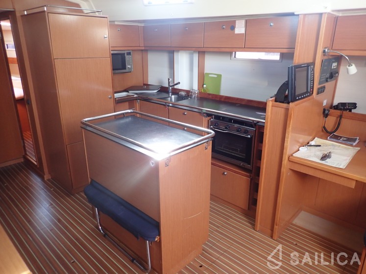 Bavaria 55 Cruiser - Yacht Charter Sailica